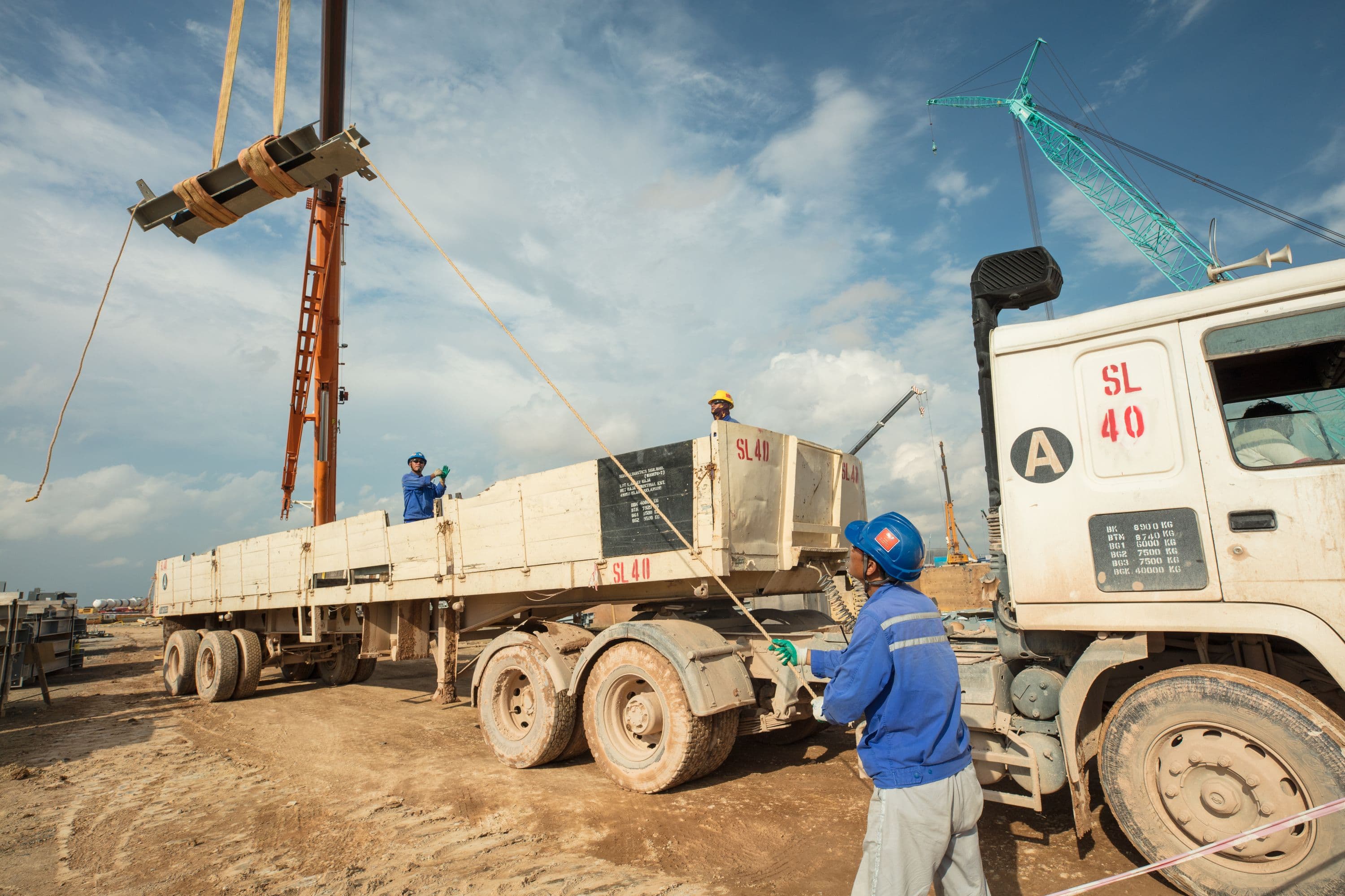 RAPID Project truck unloading